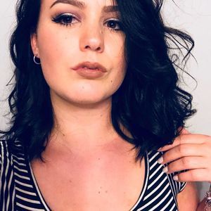 Meet your Posher, Halie